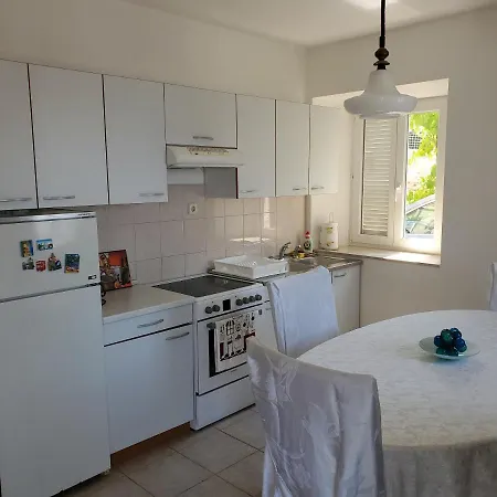 Apartman Scolari Brodarica